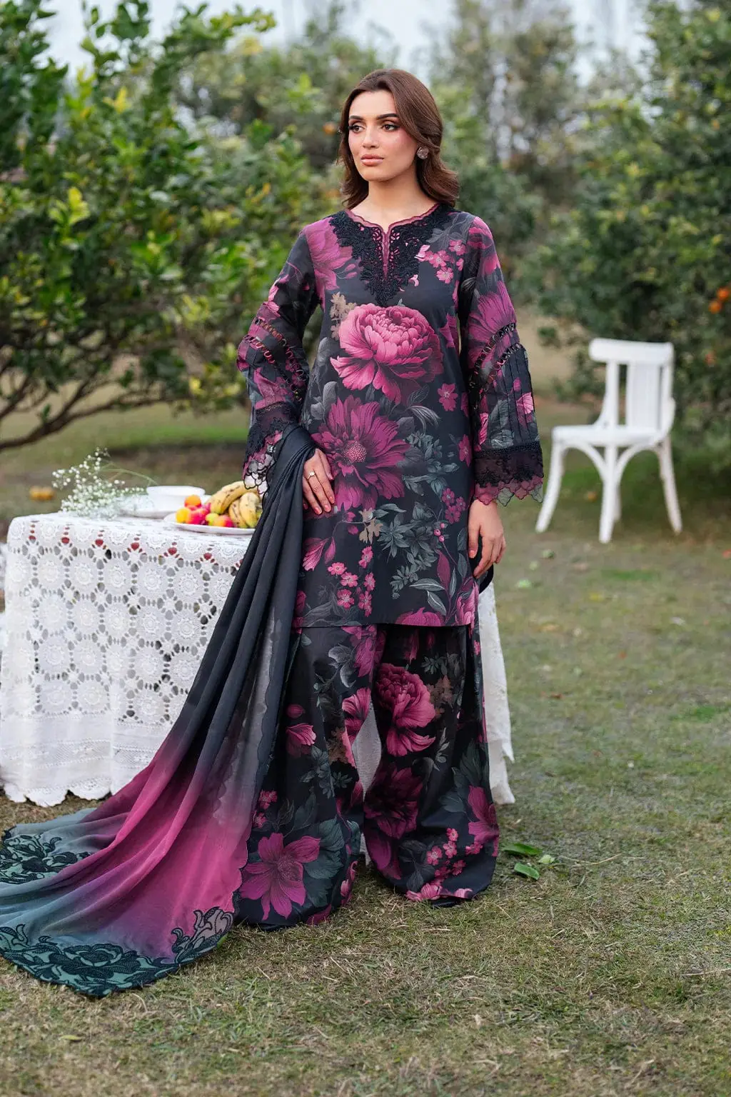 3 Pcs Women's Unstitched Printed Suit