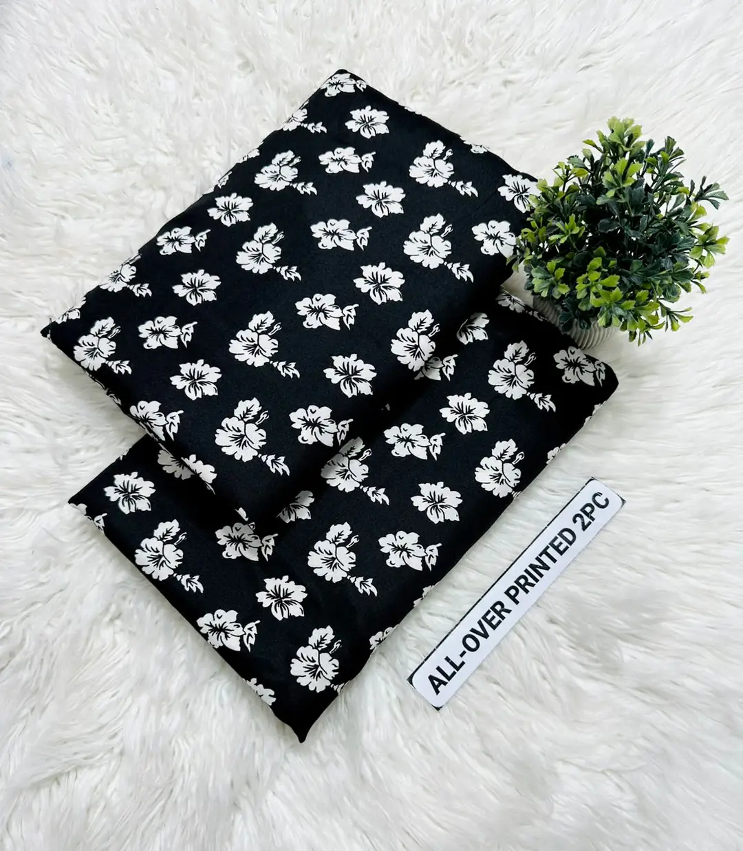 2 Pcs Women's Unstitched Printed Suit