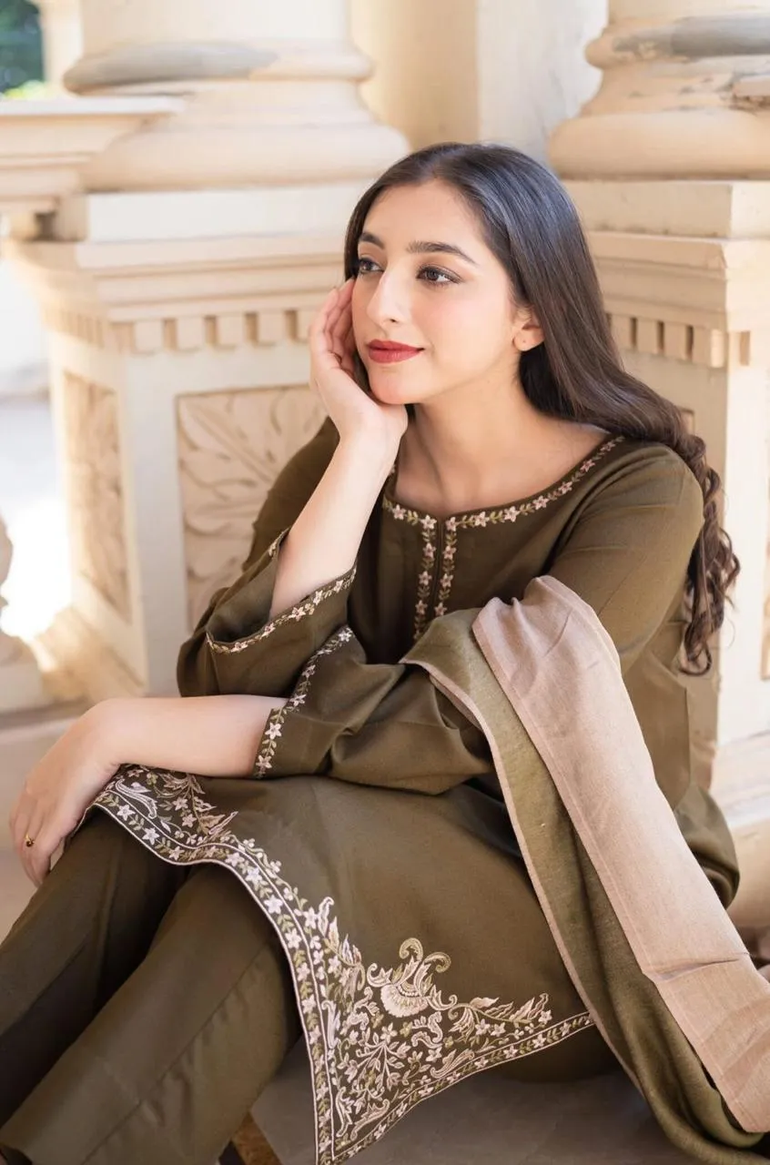 Green Embroidered 3Pcs Lawn Suit for Women